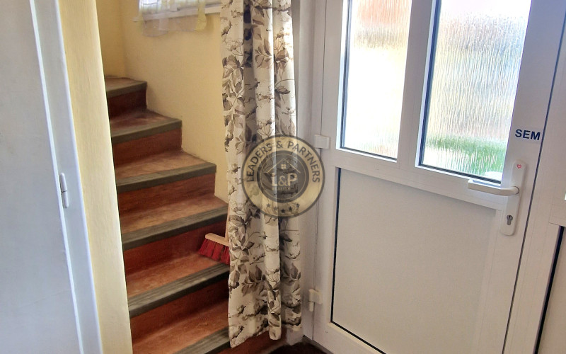 *NOVÁ CENA* veľký rodinný dom s garážou a krásnym pozemkom Piešťany/ Sládkovičova