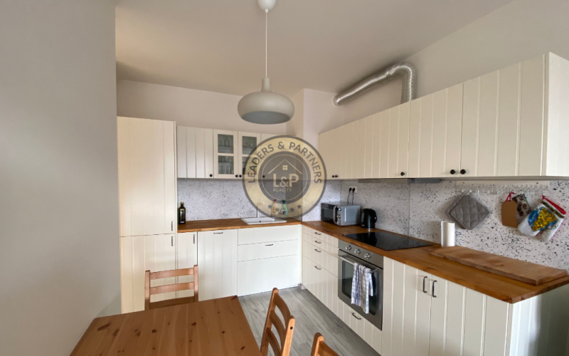 PREDAJ, NÁDHERNÝ, 2-IZBOVÝ BYT, PETRŽALKA SLNEČNICE VILADOMY