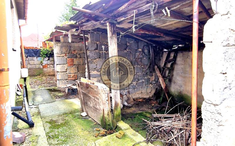 *NA PREDAJ* starší rodinný dom v obci Koplotovce