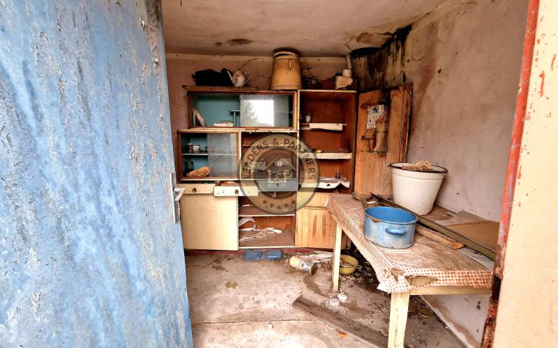 *NA PREDAJ* starší rodinný dom v obci Koplotovce