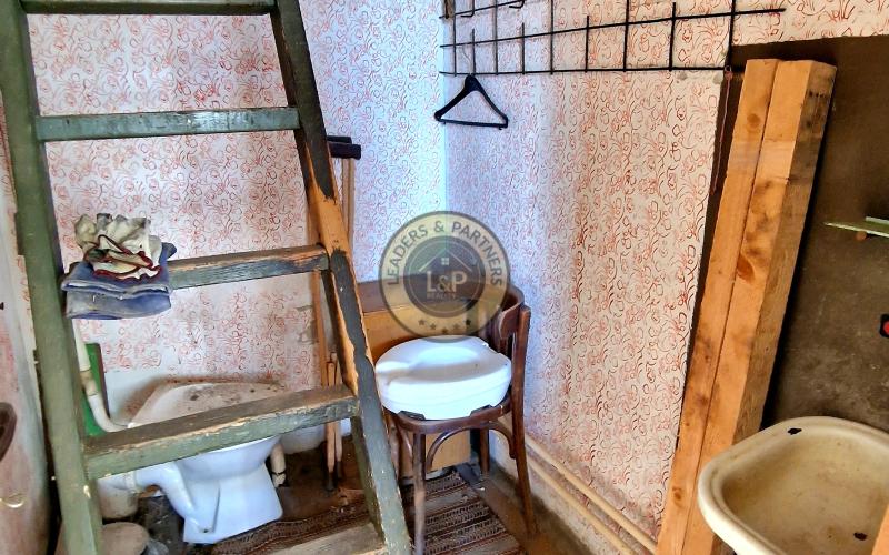 *NA PREDAJ* starší rodinný dom v obci Koplotovce