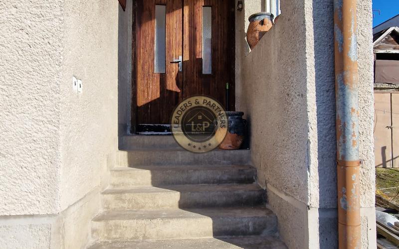 *NA PREDAJ* starší rodinný dom v obci Koplotovce