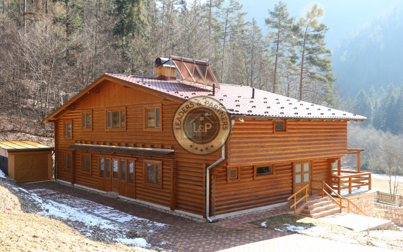 Luxusná chata - rekreačný objekt  - chránené územie