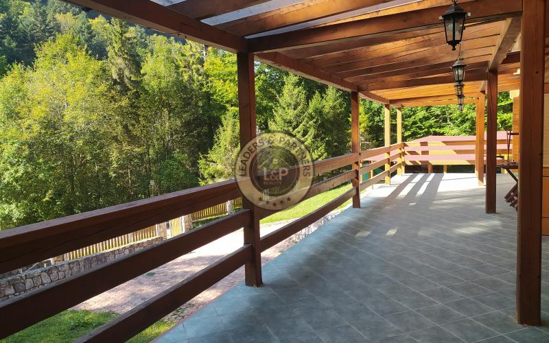 Luxusná chata - rekreačný objekt  - chránené územie