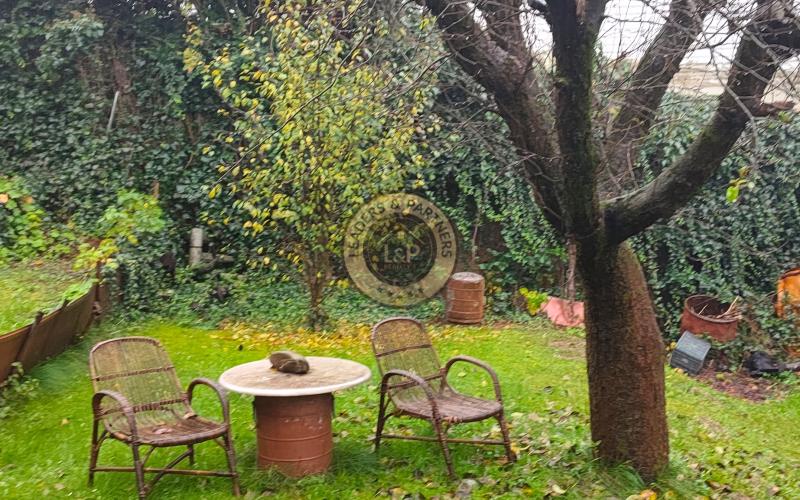 Murovaná chata ,Ke-Západ, ulica Československého odboja.