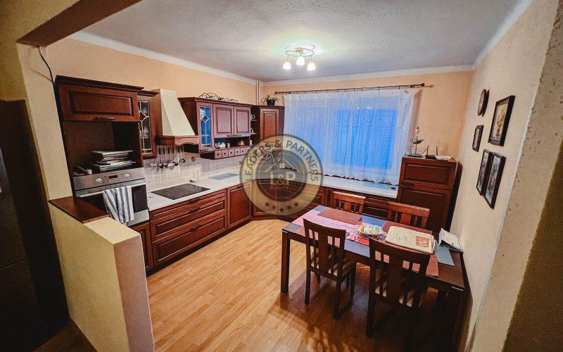 Priestranný viacgeneračný rodinný dom Košice-Košická Nová Ves.