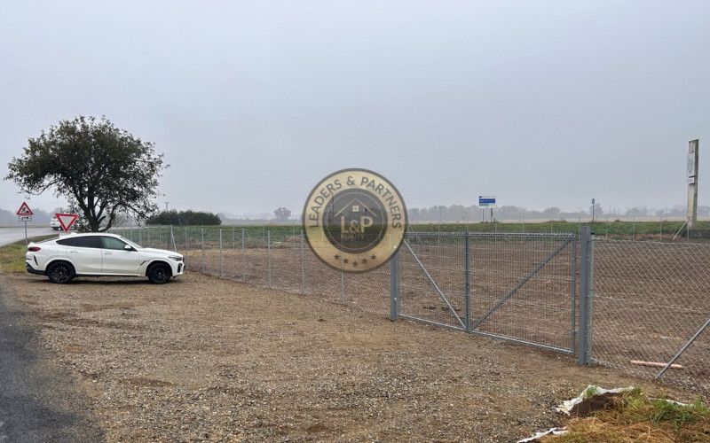 Pozemok na občiansku vybavenosť  Košice - Krásna, elektrina, oplotenie,