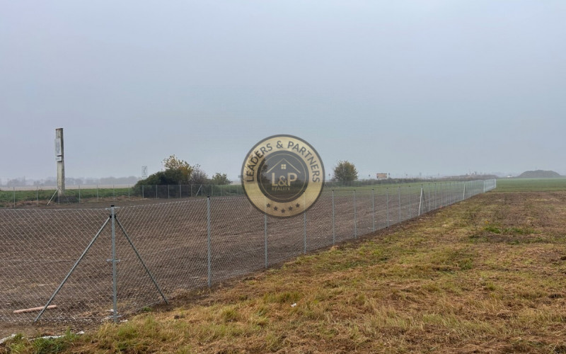 Pozemok na občiansku vybavenosť  Košice - Krásna, elektrina, oplotenie,