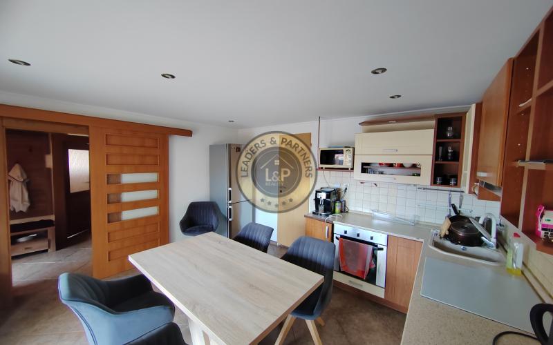 Rodinný dom na predaj-Hrnčiarovce nad Parnou - 4 izby, komplet rekonštrukcia