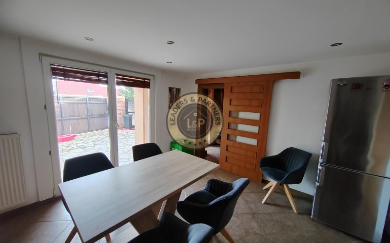 Rodinný dom na predaj-Hrnčiarovce nad Parnou - 4 izby, komplet rekonštrukcia