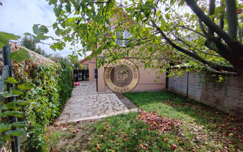 Rodinný dom na predaj-Hrnčiarovce nad Parnou - 4 izby, komplet rekonštrukcia