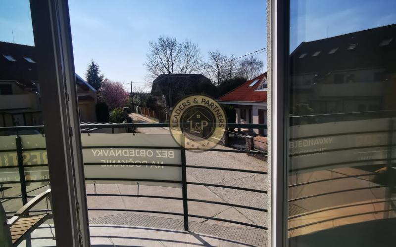 Nový a atypický byt na prenájom v Rovinke, 58 m2, balkón, parkovanie