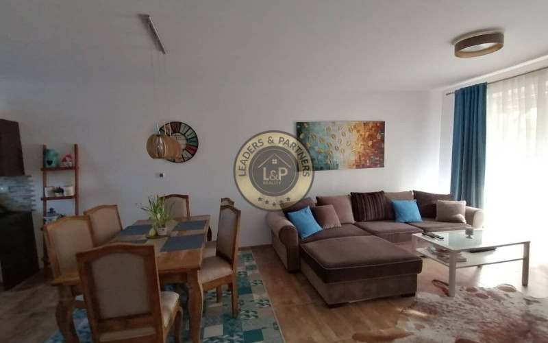 Pekný 5 izbový mezonet v trojdome v Rovinke na predaj