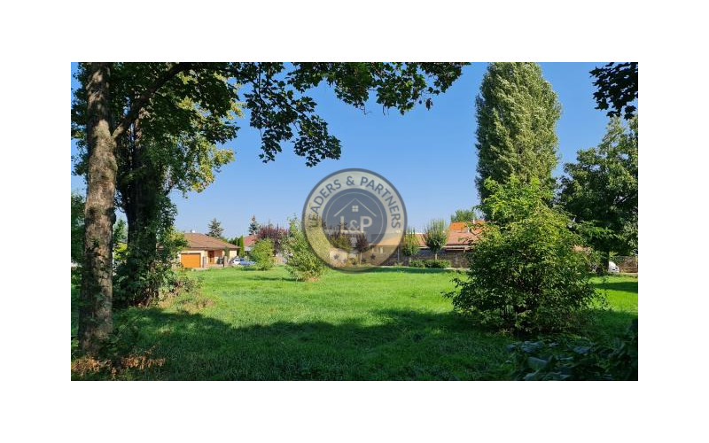 Na predaj stavebný pozemok  TT - Modranka LUX