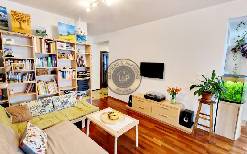 *Rezervované do 15.11.2024* Centrum Pezinka - nádherný presvetlený 3izbový byt