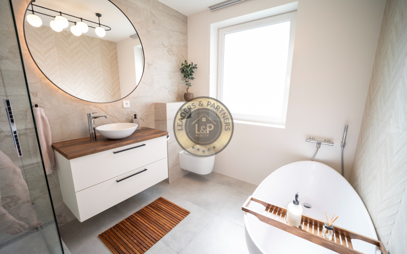 Na predaj veľký 3iz. byt s loggiou v Trnave