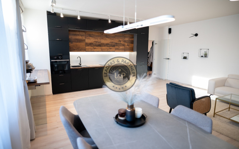 Na predaj veľký 3iz. byt s loggiou v Trnave