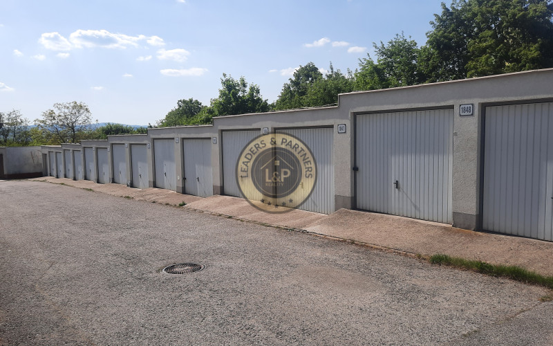 Garáž  ,Košice Dargovských hrdinov- Furča, Benádova