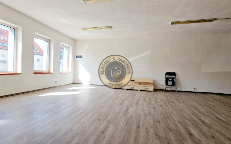 *NA PREDAJ* Nebytový priestor Madunice