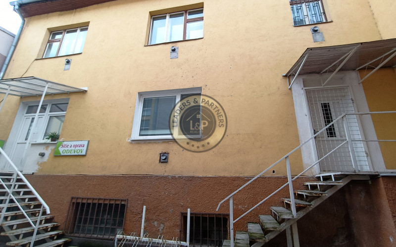 Na predaj budova v centre mesta Michalovce.