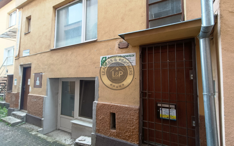 Na predaj budova v centre mesta Michalovce.