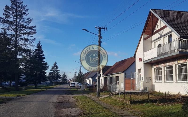 NA PRENÁJOM Obchodné - skladové priestory v obci Dojč