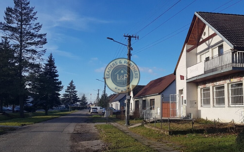 NA PRENÁJOM Obchodné - skladové priestory v obci Dojč