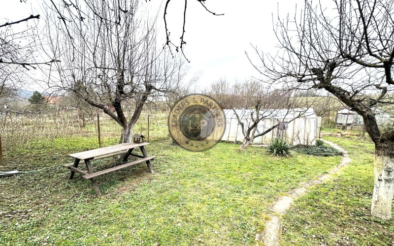 Chata s pozemkom, Košice-Čičky , časť Kamenné