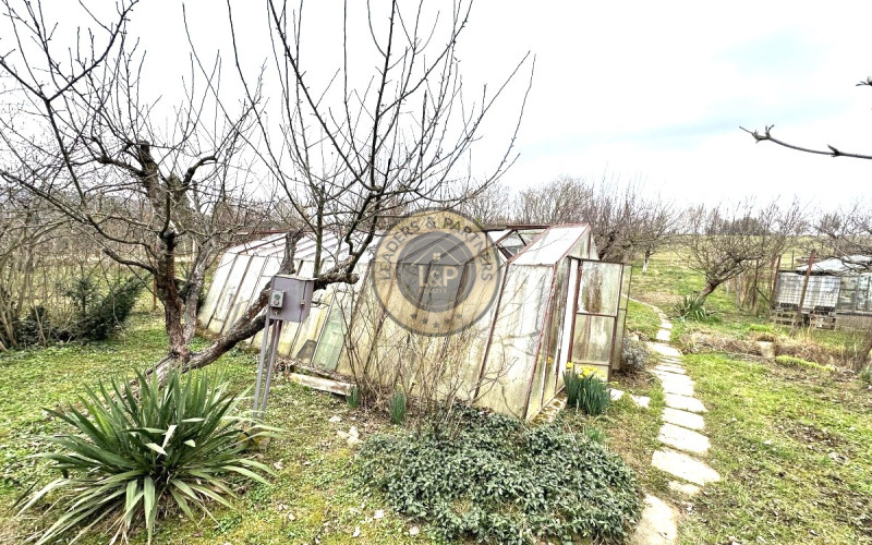 Chata s pozemkom, Košice-Čičky , časť Kamenné