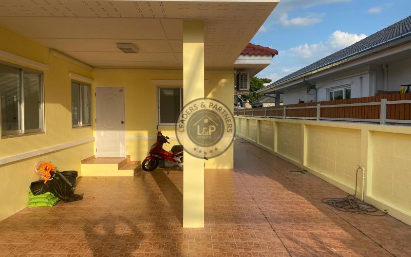 Thajsko-Pattaya-rodinný dom-Chon Buri