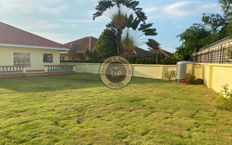 Thajsko-Pattaya-rodinný dom-Chon Buri