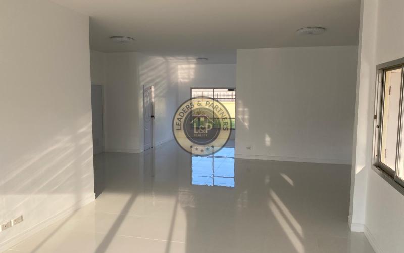 Thajsko-Pattaya-rodinný dom-Chon Buri