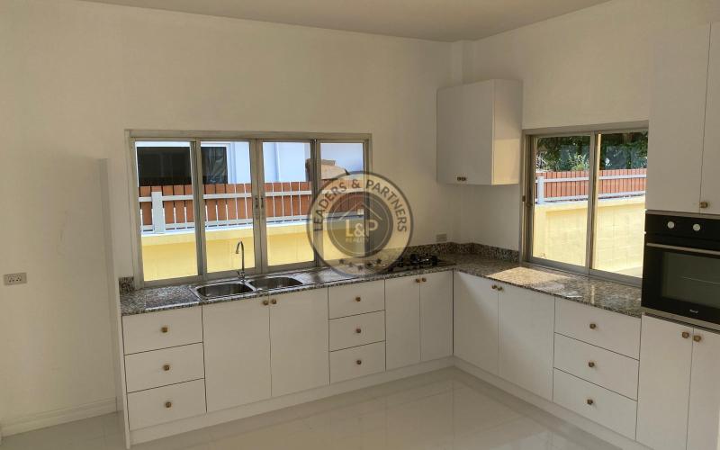 Thajsko-Pattaya-rodinný dom-Chon Buri