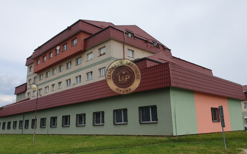 PREDAJ: veľký podkrovný 2 izbový byt 66 m2 ul. L. Svobodu