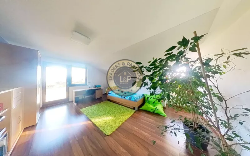 Ponúkame na predaj rodinný dom v Modranke