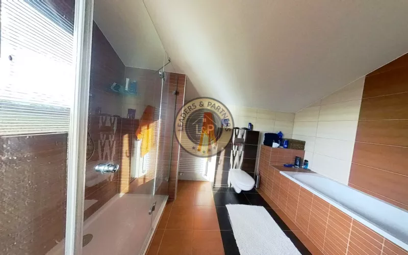 Ponúkame na predaj rodinný dom v Modranke