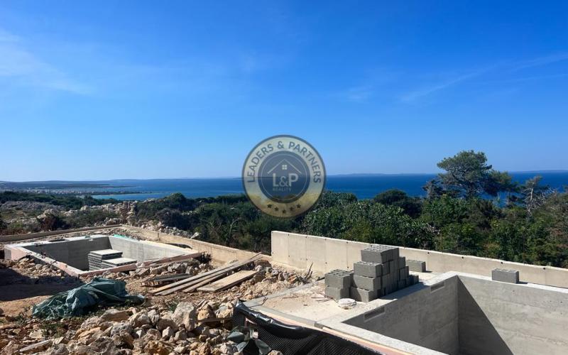 NOVALJA - VILA ŠKUNCINI, Vila s bazénom a krásnym výhľadom na more