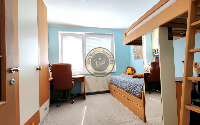 REZERVOVANÉ! Priestranný 3 izbový byt po kompletnej rekonštrukcii v Trenčíne