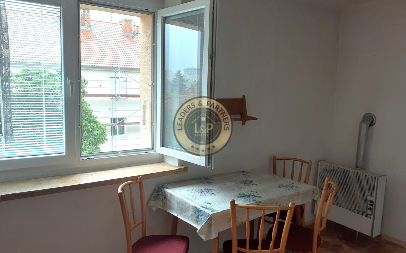 2 izbový byt s garážou kpt. Nálepku Nové Mesto nad Váhom