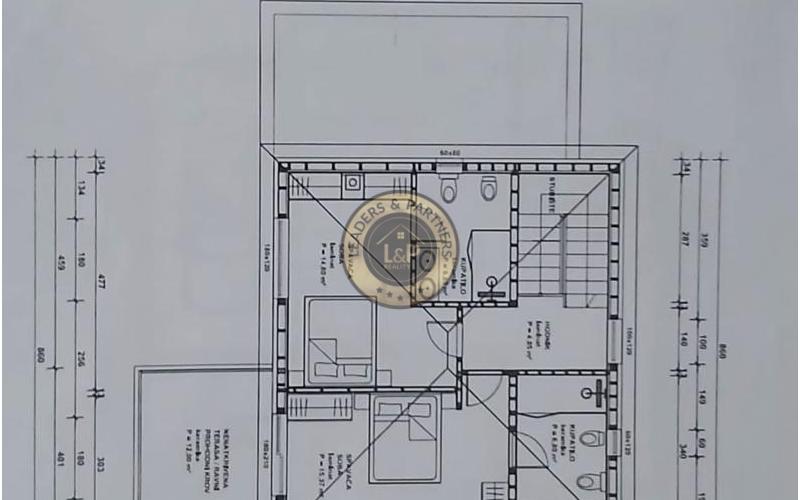 PULA - KRNICA, luxusná dvojposchodová vila na pozemku 754 m2 s bazénom