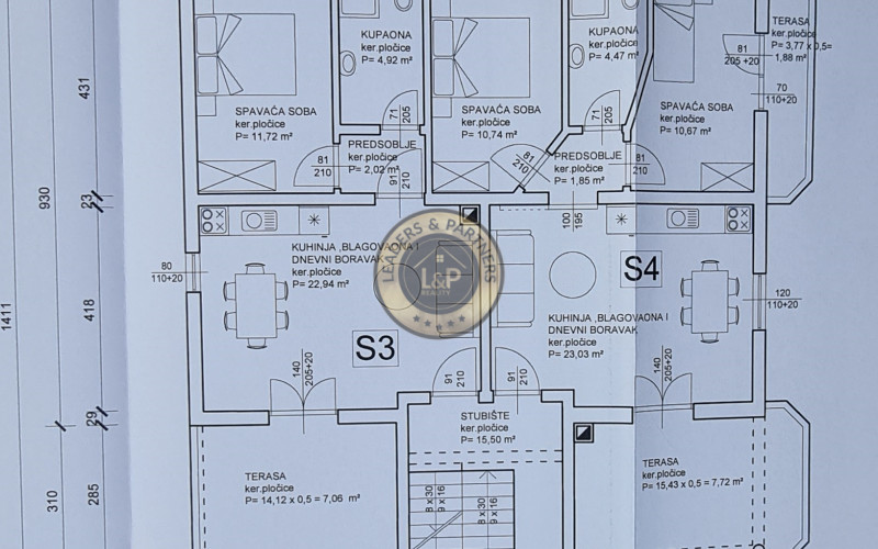 ZADAR - VIR, na predaj hned pri mori dom so 6 apartmanov, atraktívna obchodná investícia