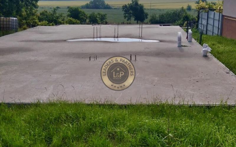 Na predaj 26 árový pozemok v Majcichove