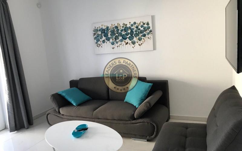 NOVALJA, NA PREDAJ ŠTVORPOSCHODOVÝ DOM S 5 APARTMÁNMI, BAZÉN, LOKALITA, KOMPLETNE NOVO ZARIADENÝ