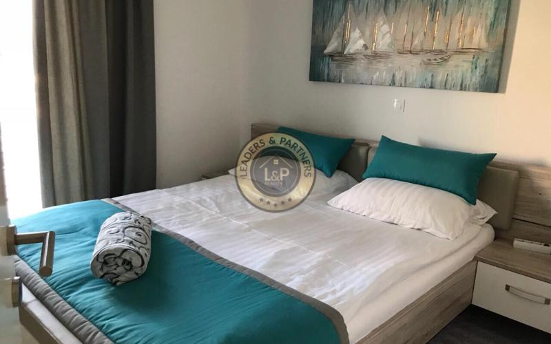 NOVALJA, NA PREDAJ ŠTVORPOSCHODOVÝ DOM S 5 APARTMÁNMI, BAZÉN, LOKALITA, KOMPLETNE NOVO ZARIADENÝ