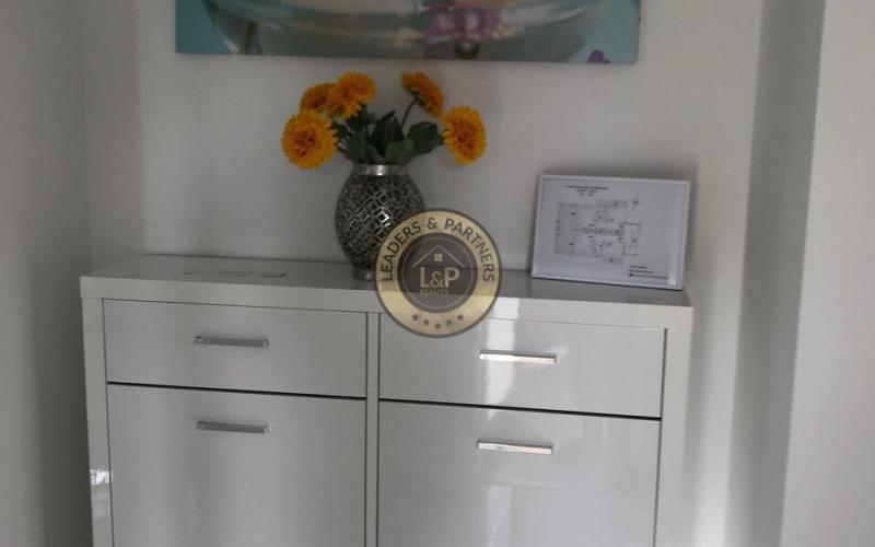 NOVALJA, NA PREDAJ ŠTVORPOSCHODOVÝ DOM S 5 APARTMÁNMI, BAZÉN, LOKALITA, KOMPLETNE NOVO ZARIADENÝ