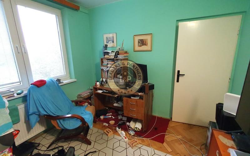 PREDAJ: 4 izbový byt 79 m2 čiastočná rekonštrukcia