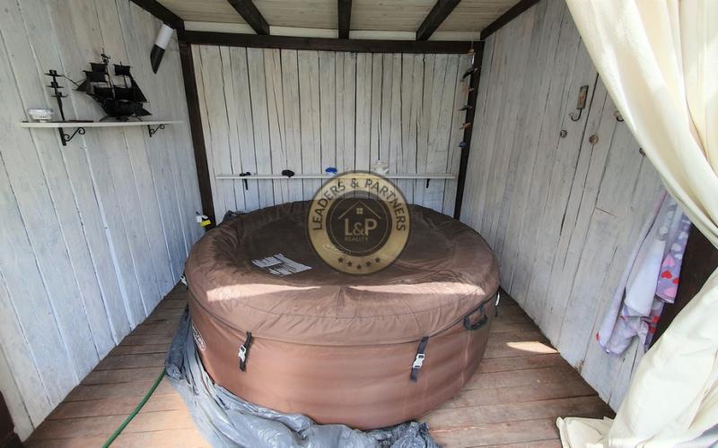 PREDAJ: veľký poschodový rodinný dom v Poprade - Matejovce s garážou a zasklenou verandou