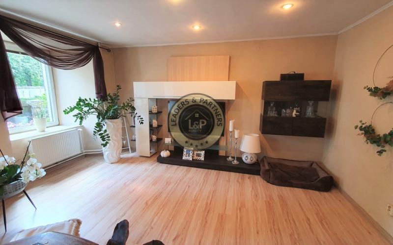 PREDAJ: veľký poschodový rodinný dom v Poprade - Matejovce s garážou a zasklenou verandou