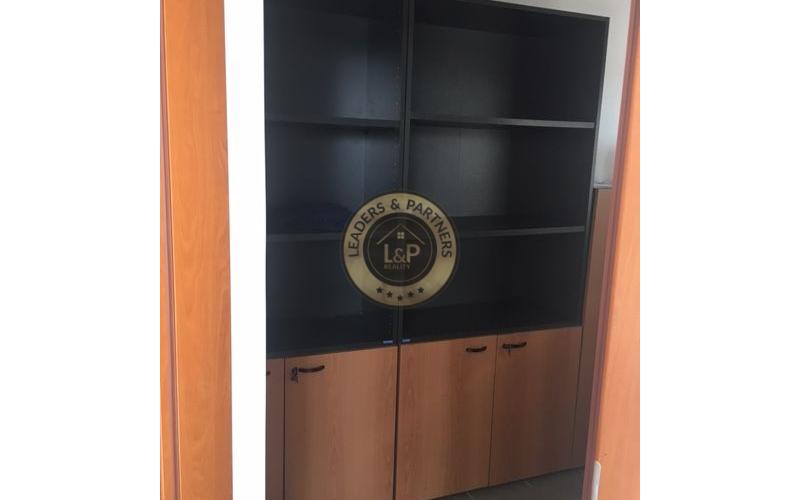 Na predaj hala s montážnou jamou a kancelárske priestory v Galante