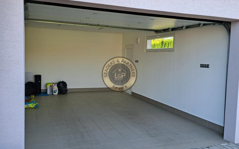 NA PREDAJ-bungalov, pekná a lukratívna lokalita v obci Malinová